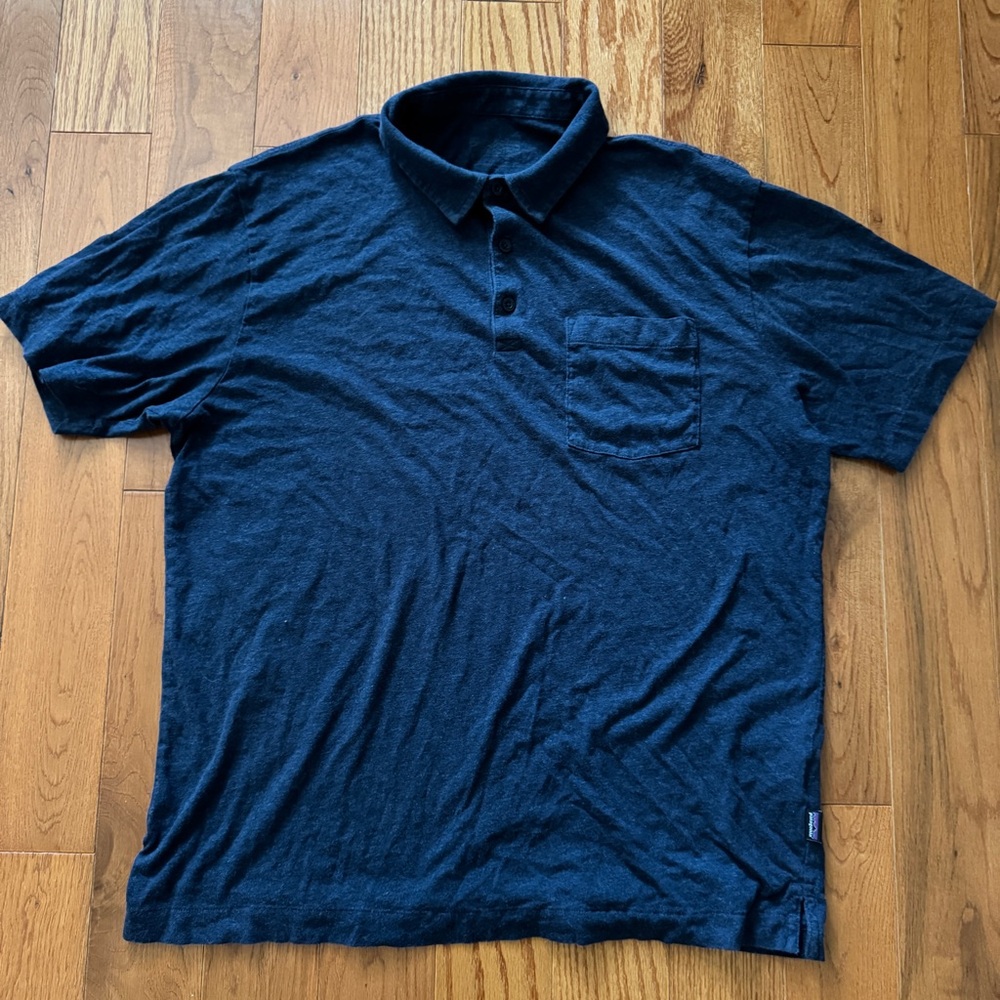 Patagonia Men's Navy Blue Polo Shirt Size L